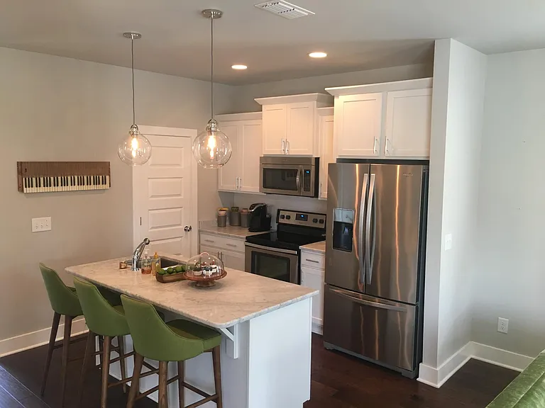 700 Cottage Park Dr — Photo 11
