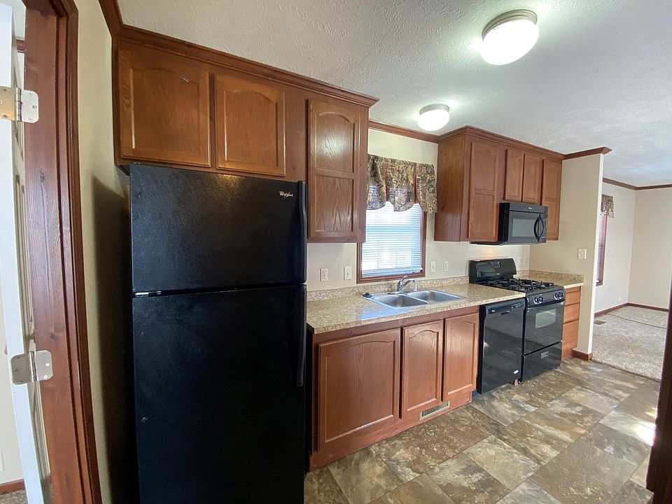 1st image of 516 Courtland Ln #289