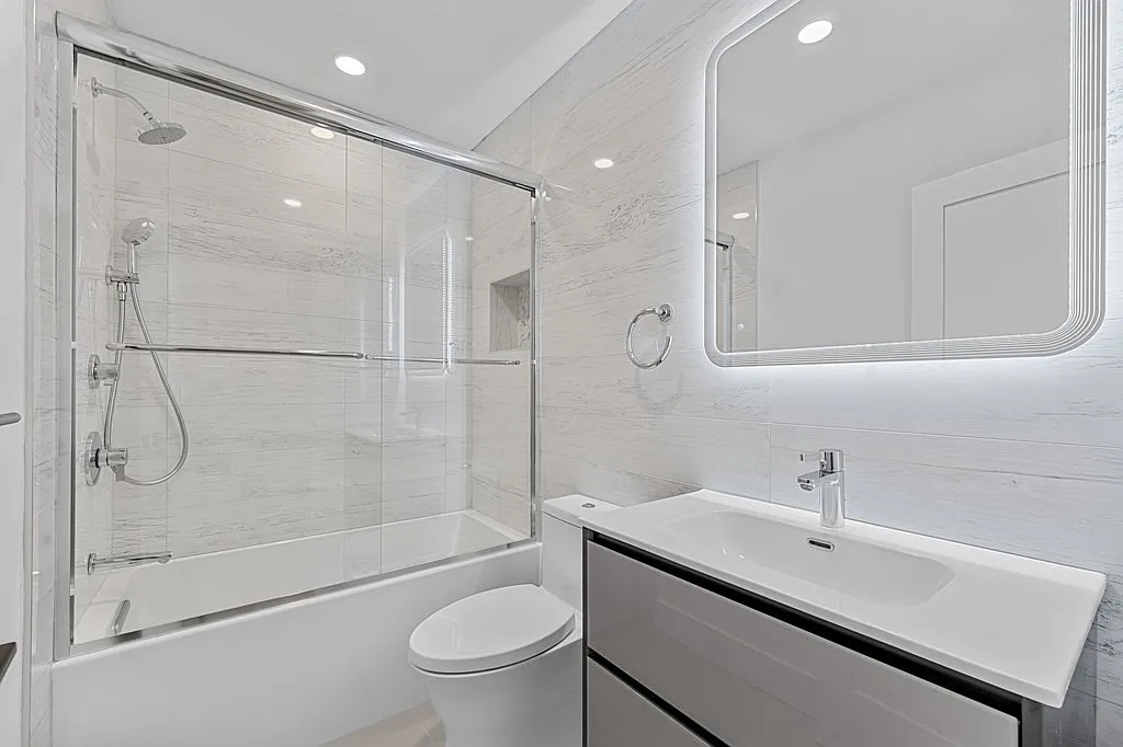 2 bed, 695 sqft, $3,800 — Photo 4