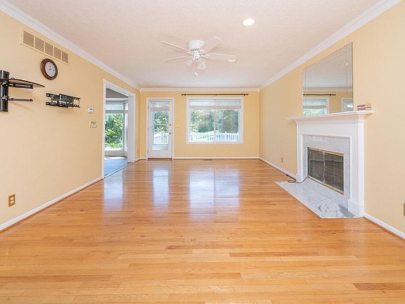 4th image of 2 Laurel Ridge Dr