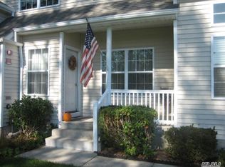 134 Kettles Ln, Medford, NY 11763