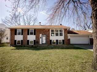 1101 N Yale Dr, O'Fallon, IL 62269