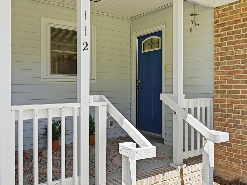 1st image of 112 Monterey Ln