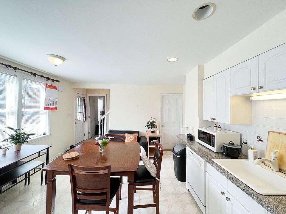 16 Parkers Ln, Waltham, MA 02453 Zillow