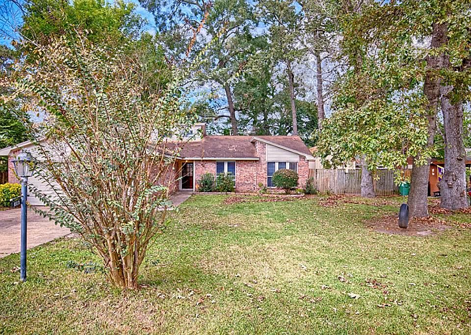 1st image of 819 Fall Creek Dr