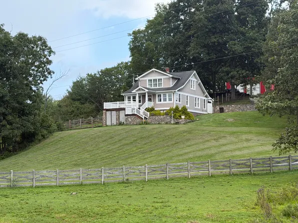 1698 Floyd Hwy N, Floyd, VA 24091
