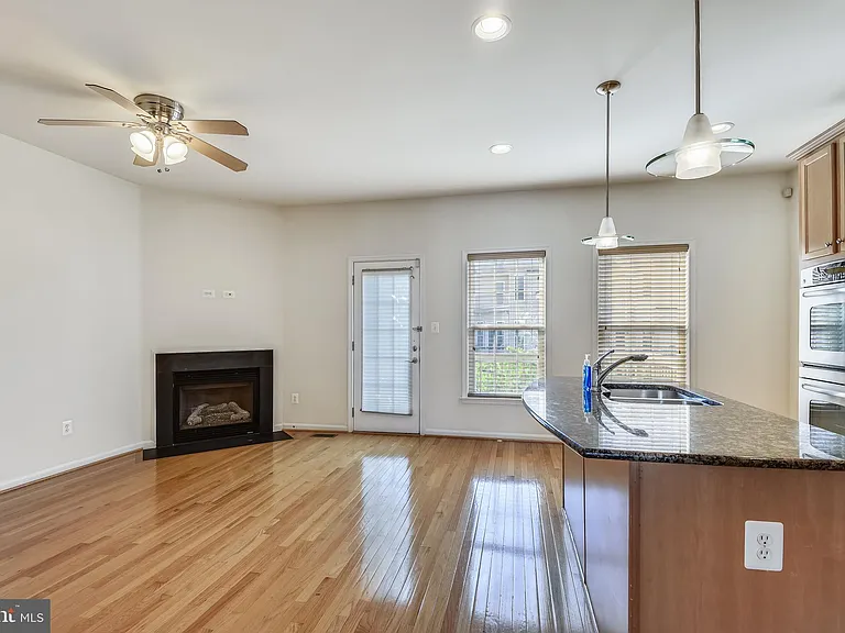 25082 Cypress Mill Ter — Photo 7