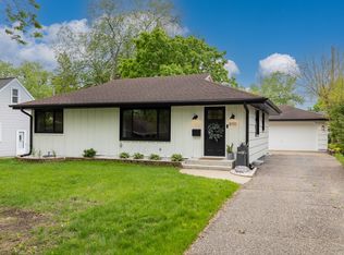 8911 Club Rd, Saint Louis Park, MN 55426