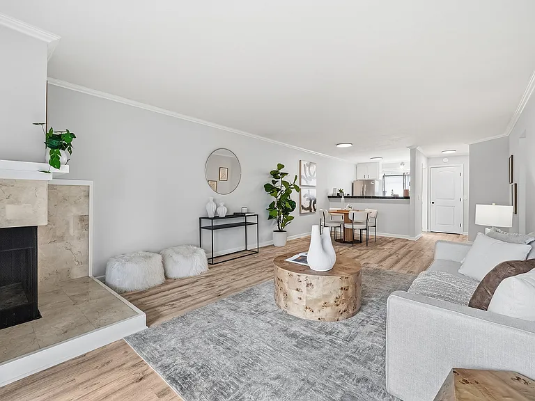 30 Eddystone Ct — Photo 2