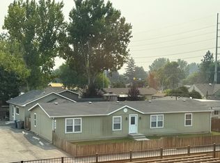 702 S Carmen Ln, Nampa, ID 83686
