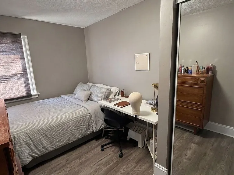 535 McLeod St #2 — Photo 8