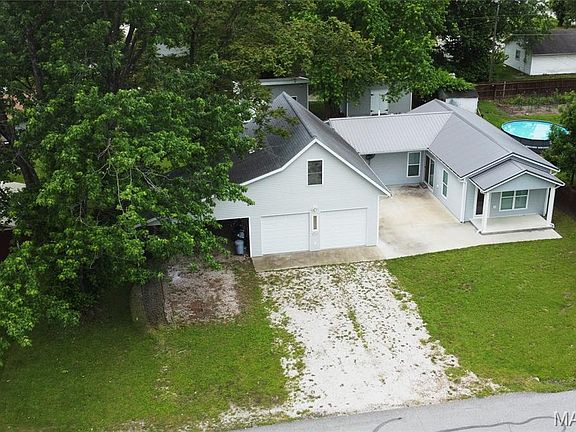 2nd image of 311 S Wentz St