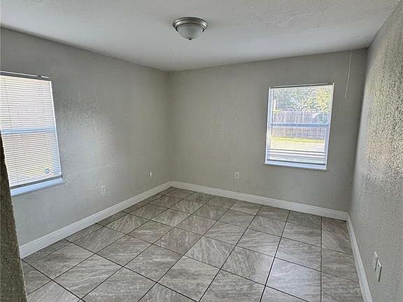 4th image of 1112 Martin St #C