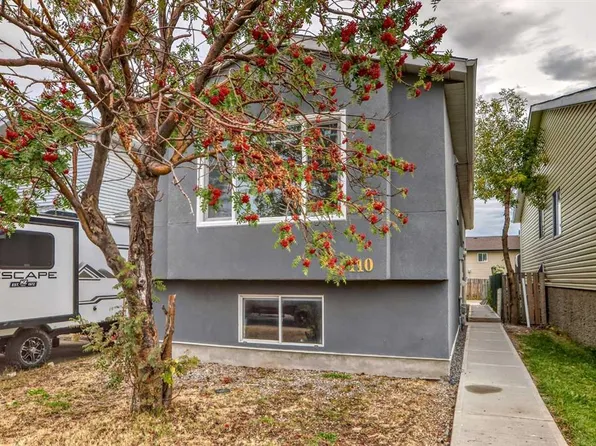 110 W Falmere Way NE, Calgary, AB T3J 2Y4