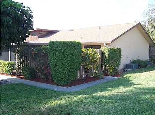1st image of 921 NW 30th Ave APT D