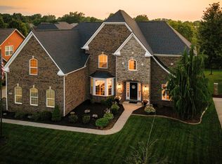 10334 Strongbow Rd, Fishers, IN 46040