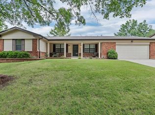 1515 Pheasant Ridge Dr, Ballwin, MO 63011