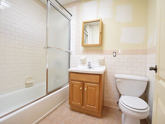 5th image of 1100 Putnam Ave APT 3R