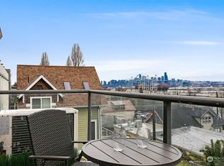 3022 SW Bradford St APT 208, Seattle, WA