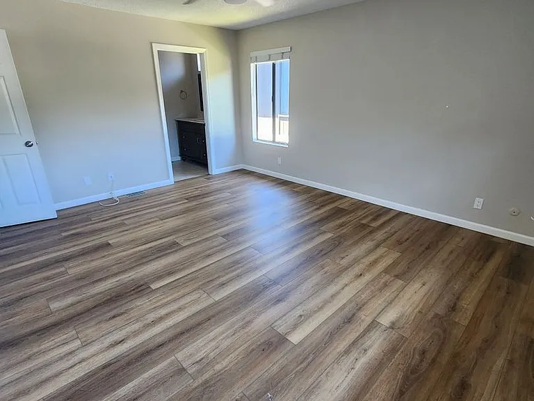 1744 Longbranch Ave — Photo 16