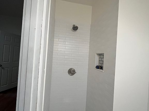 5th image of 102 Goff St #4
