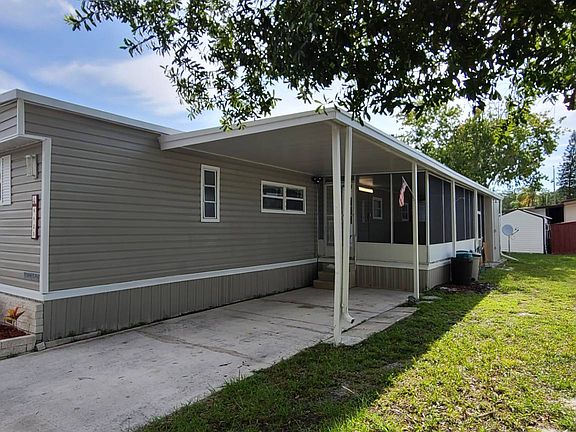 2nd image of 8823 Wellington Dr