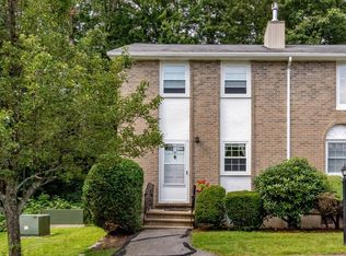 161 Fieldstone Dr, Londonderry, NH 03053