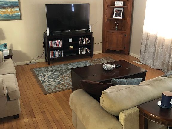 4th image of 4320 Amblewood Ln