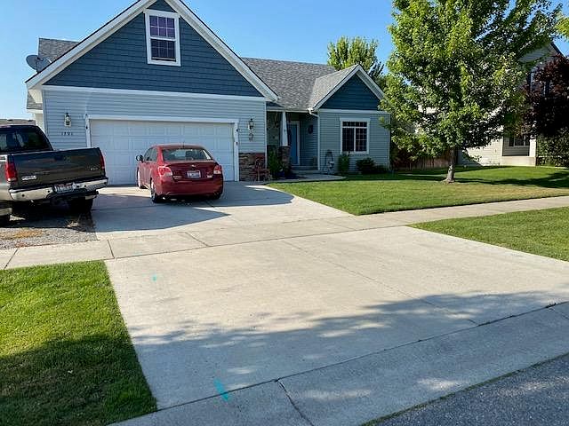 1st image of 1791 E Warbler Ln
