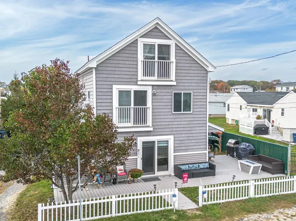28 Kings Highway #1, Hampton, NH 03842