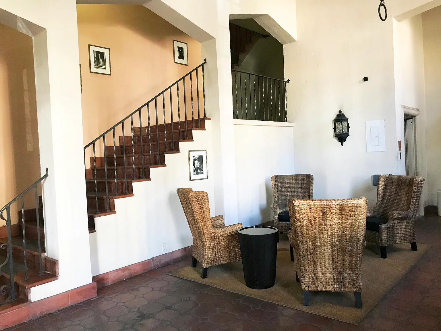 Ojai Apartments — Photo 4