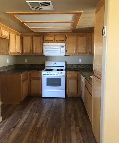 21332 Corwin St #A — Photo 5