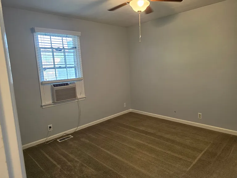637 Sugartree Ln — Photo 26