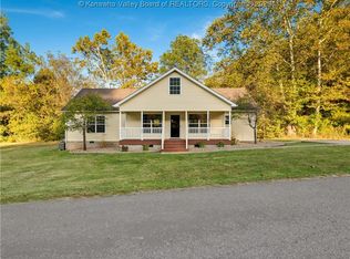2830 Sycamore Rd, Culloden, WV 25510