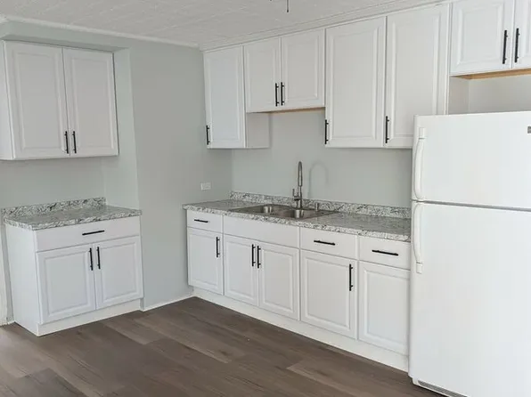 481-483 Hevey St Unit 1, Manchester, NH 03102