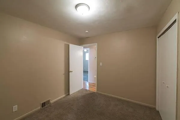 21740 Parklawn St — Photo 11