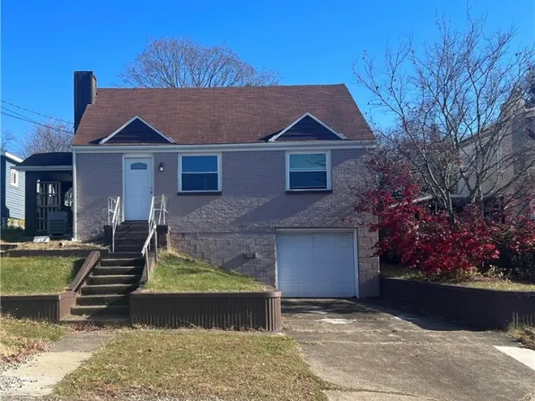 652 Overhill Dr, North Versailles, PA 15137