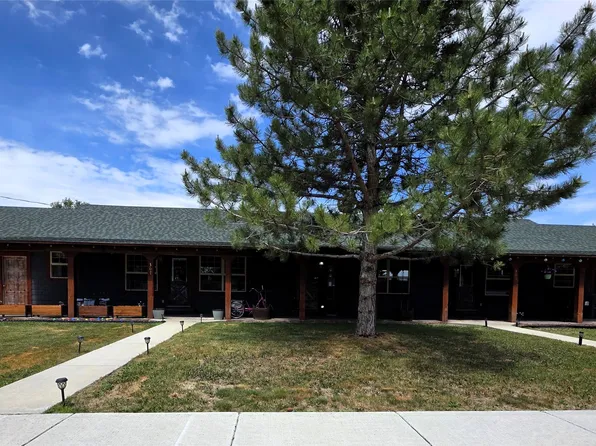 316 3rd Ave SW #305, Choteau, MT 59422