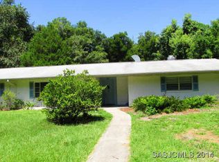 707 Oakwood St, Crescent City, FL 32112