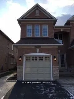 2460 Felhaber Cres Photo 1