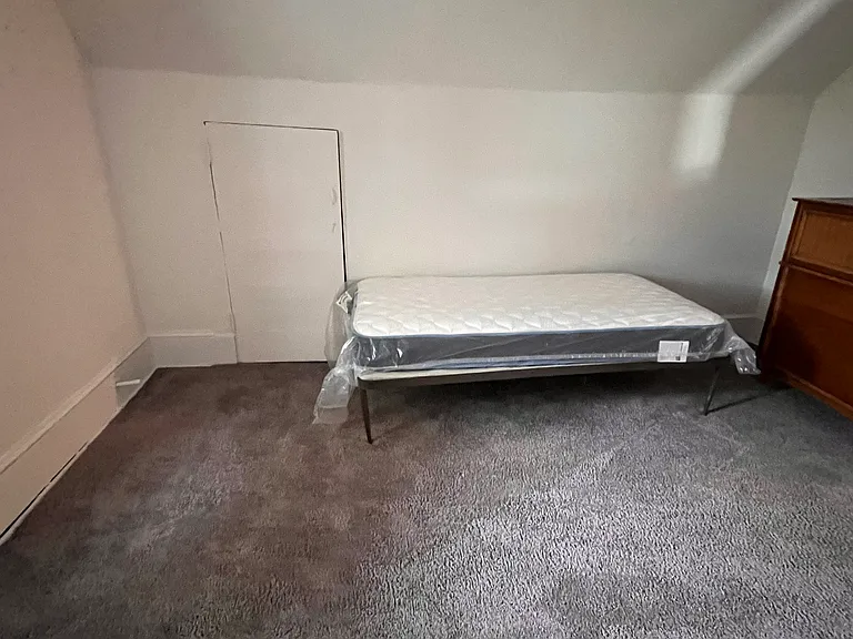 5859 Hobart St #2 — Photo 23