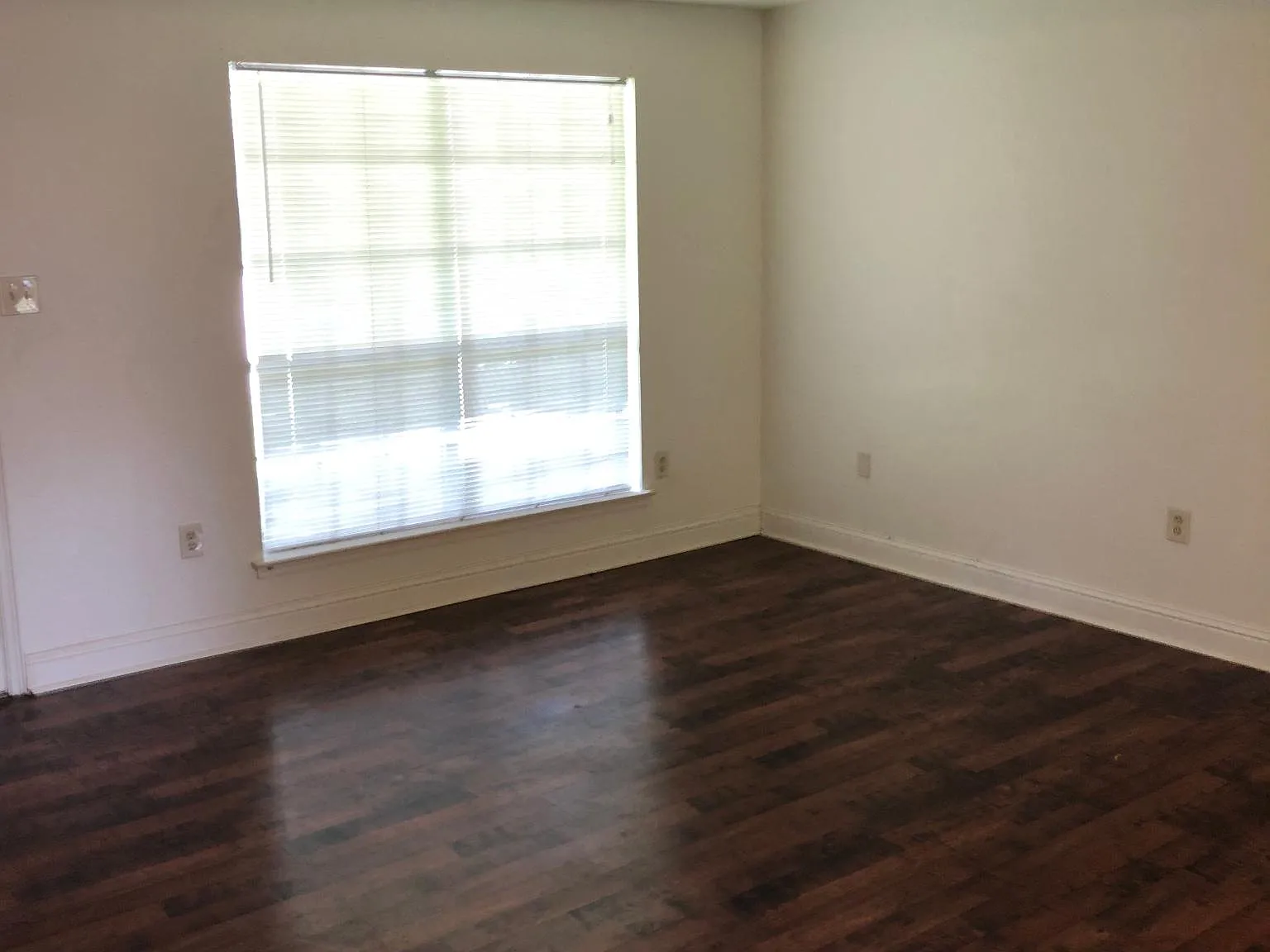 3 bed, 1500 sqft, $1,800 — Photo 4