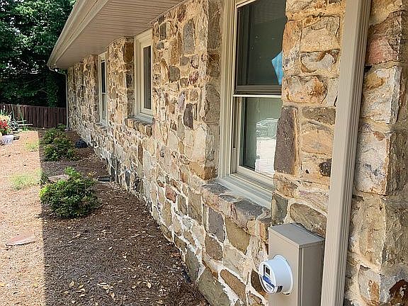 5th image of 3305 Woodland Dr