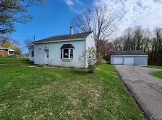 4068 Maider Rd, Clay, NY 13041