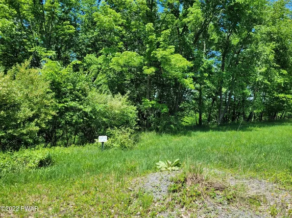 22 Summit View Ct, Honesdale, PA 18431