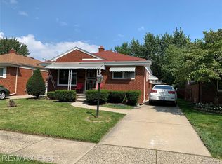 23344 Wilmot Ave, Eastpointe, MI 48021