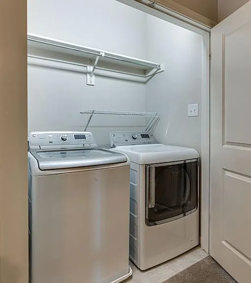 8736 Madrid St — Photo 37