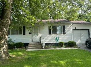 1327 Essex Dr, Lima, OH 45804