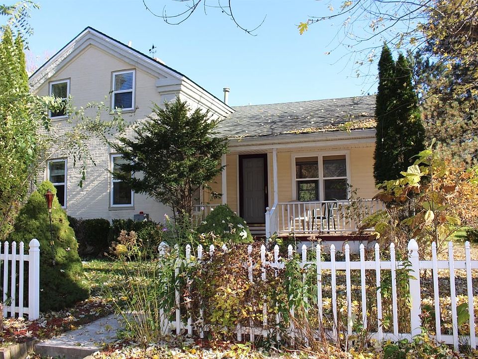 1st image of 309 Brown St