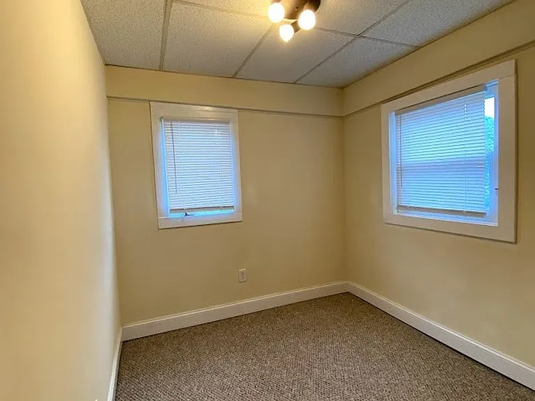 511 N Lincoln St — Photo 14